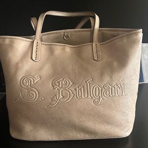 Bvlgari - S. Bulgari signature leather tote in Beige